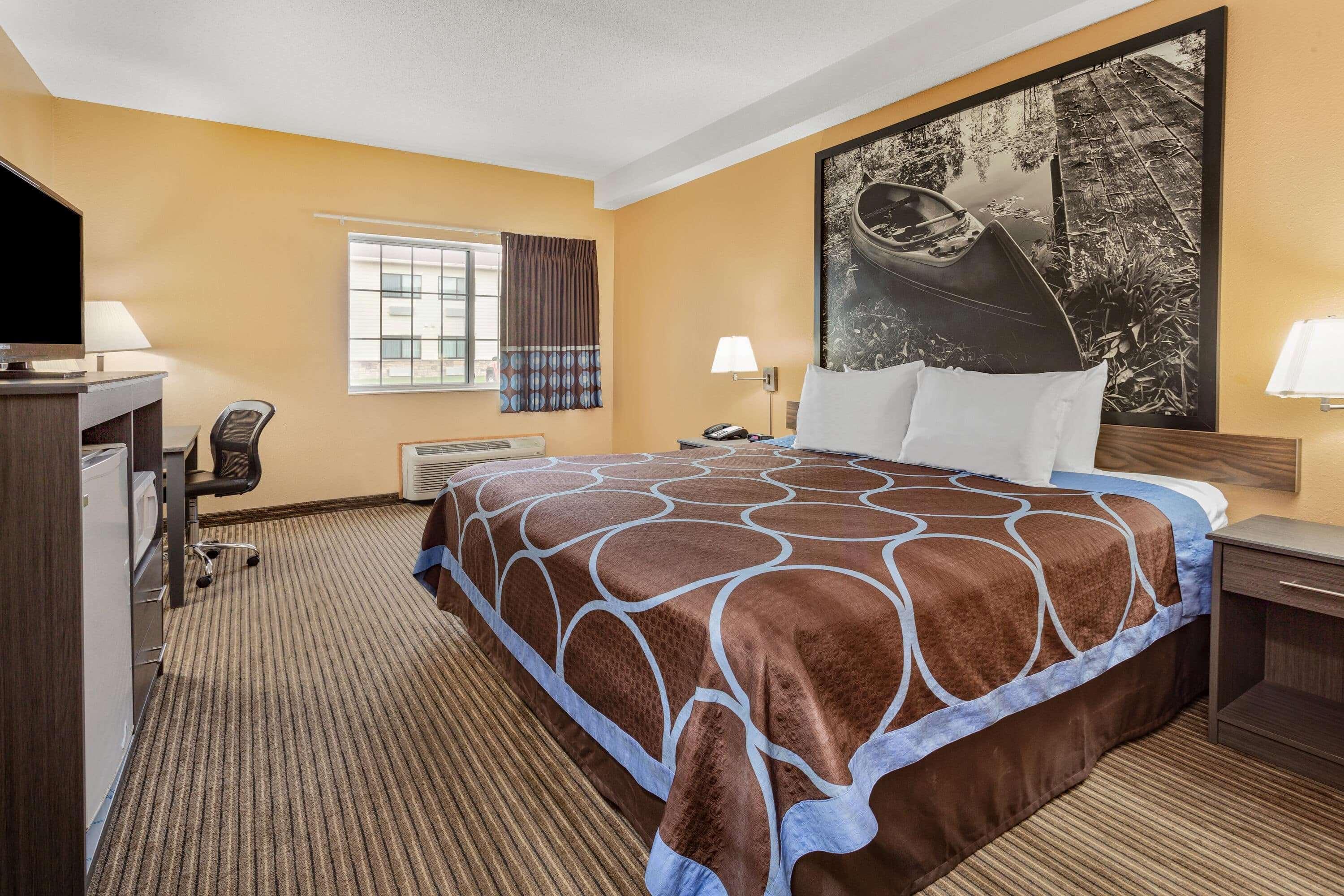 Super 8 By Wyndham Fort Dodge Ia Exterior photo