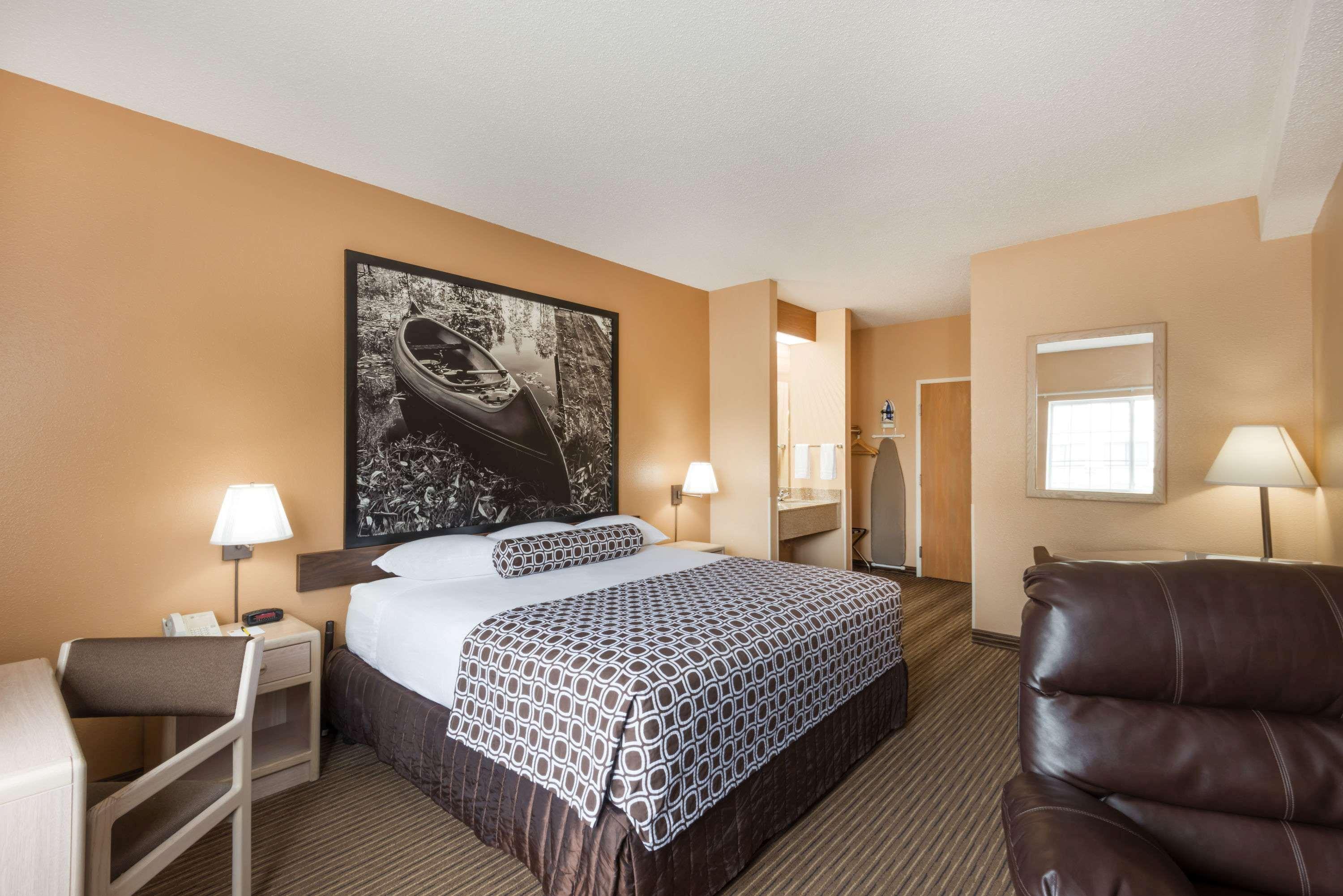 Super 8 By Wyndham Fort Dodge Ia Exterior photo